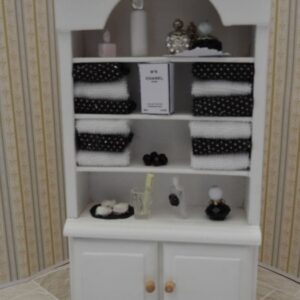 badkamerkast + items (zwart/wit)